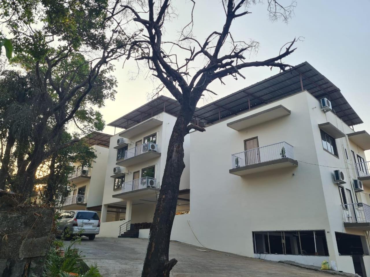 Hill View Hotel By Bil Lonavala Kültér fotó