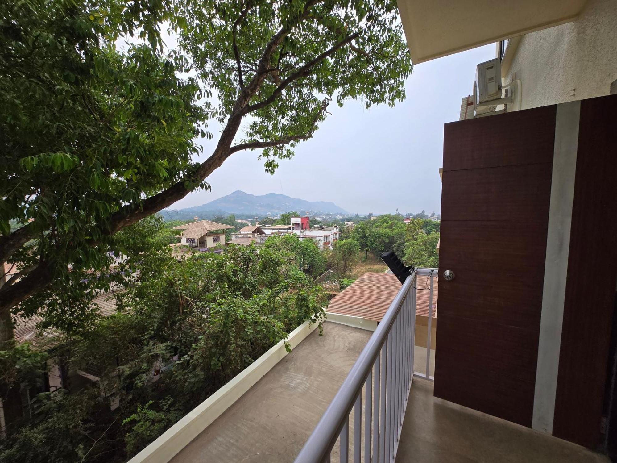 Hill View Hotel By Bil Lonavala Kültér fotó