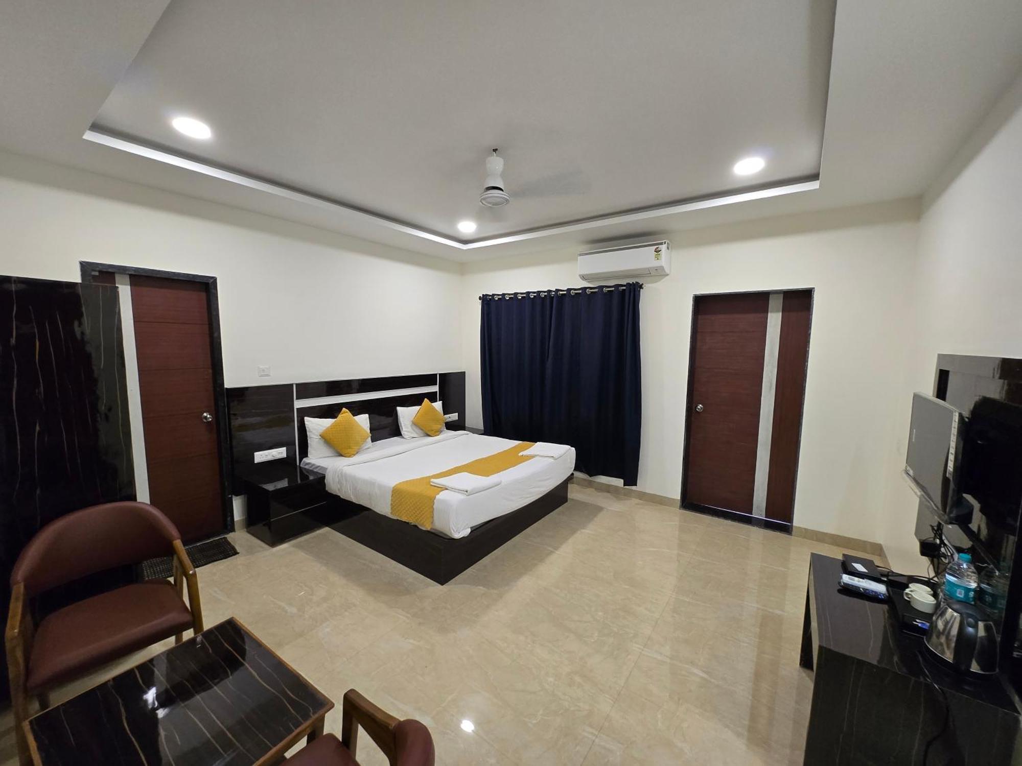 Hill View Hotel By Bil Lonavala Kültér fotó