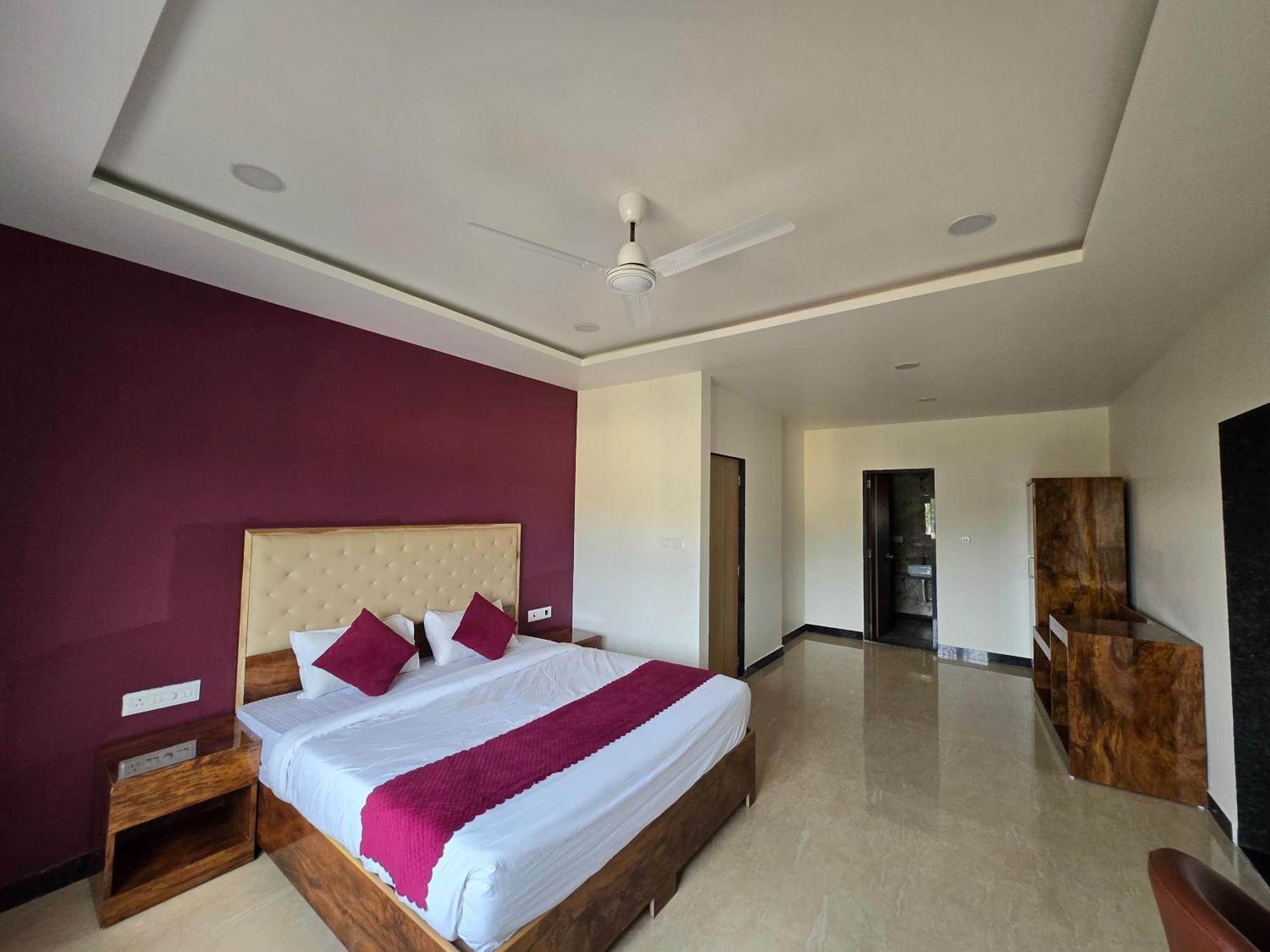 Hill View Hotel By Bil Lonavala Kültér fotó